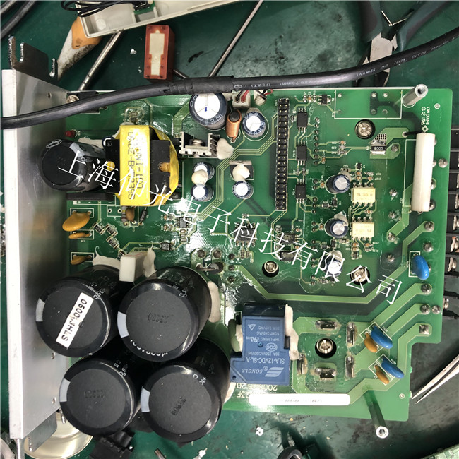 西林變頻器上電報警PLU故障