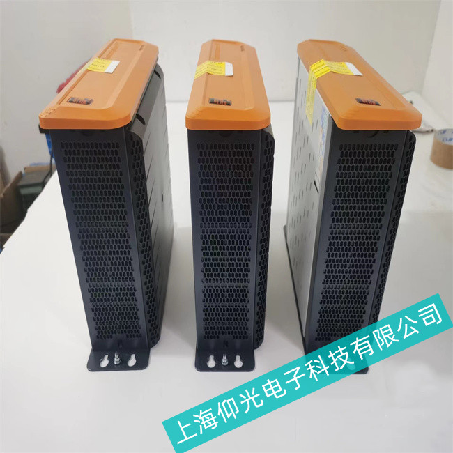 集裝箱碼頭貨物裝卸監(jiān)控系統(tǒng)貝加萊工控機5PP120.0571-27液晶屏不亮故障原因