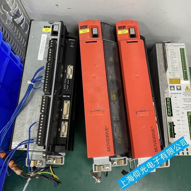 木工機械SEW伺服驅動器上電就報警F8故障怎么維修