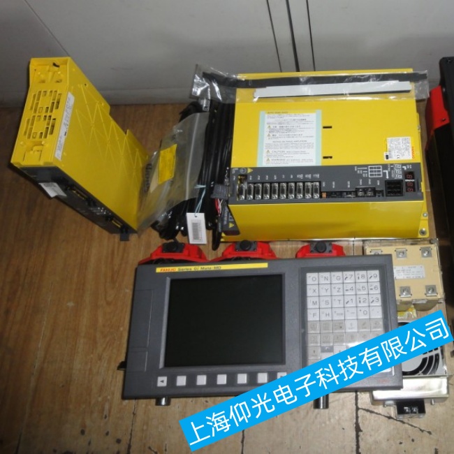 廣東光伏能源行業發那科數控系統0GSD開機后停在啟動界面不動故障維修