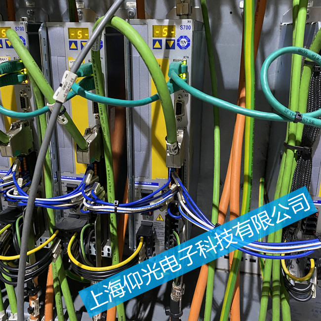 科爾摩根伺服驅(qū)動(dòng)器S61000-610開機(jī)報(bào)警顯示F06故障維修方法