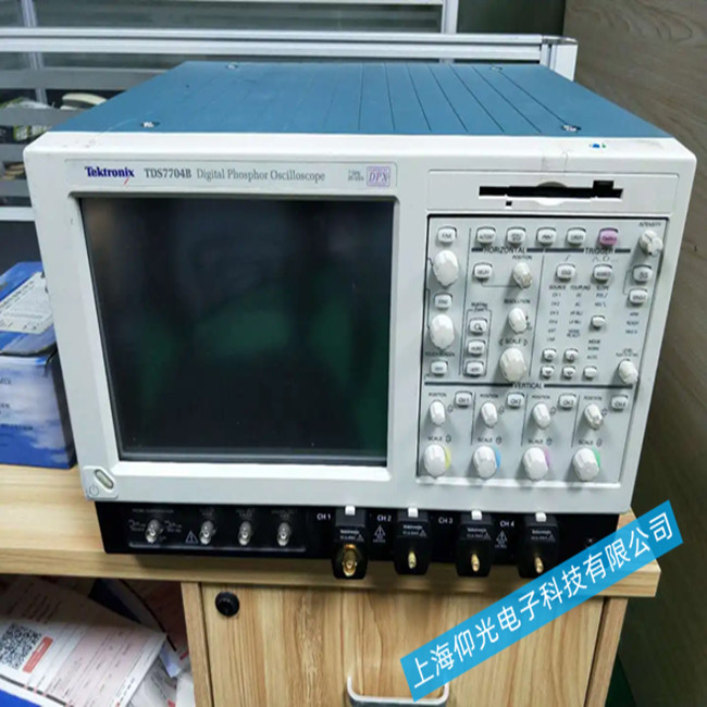 泰克 TDS7704B 示波器開機后自動關機故障維修方法
